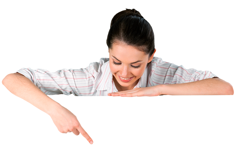 Mujer señalando con su índice la parte inferior de la pantalla.