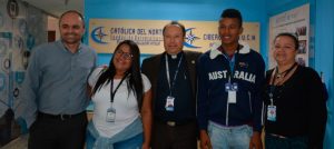 Foto con los estudiantes que viajan a Argentina