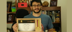 Estudiante con reconocimiento