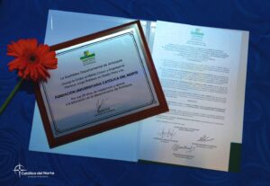 Entrega de la Orden al Mérito Cívico y Empresarial Mariscal Jorge Robledo a la Católica del Norte por parte de la Asamblea de Antioquia